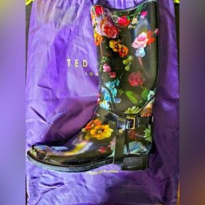 Vintage Ted Baker Size 10 Rainboots